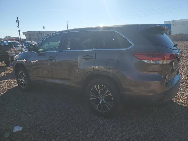 5TDZZRFH6KS322060 - 2019 TOYOTA HIGHLANDER LE BROWN photo 2