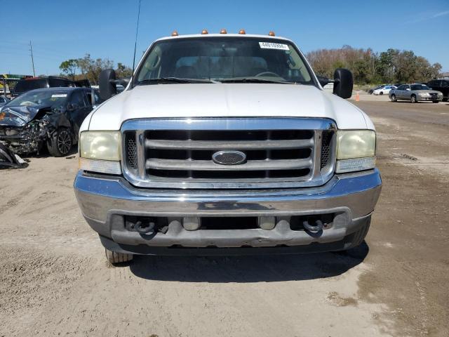 1FDXW46P23EC14032 - 2003 FORD F450 SUPER DUTY WHITE photo 5