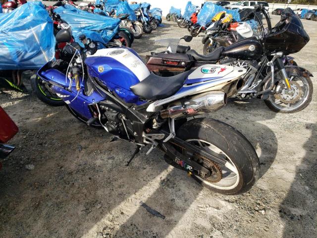 JYARN23E5AA007769 - 2010 YAMAHA YZFR1 BLUE photo 3