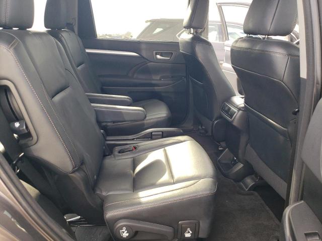 5TDKKRFH3FS057352 - 2015 TOYOTA HIGHLANDER XLE GRAY photo 11