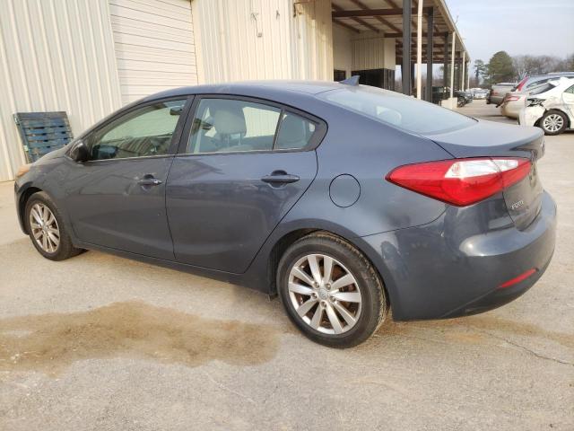 KNAFX4A68F5357189 - 2015 KIA FORTE LX BLUE photo 2