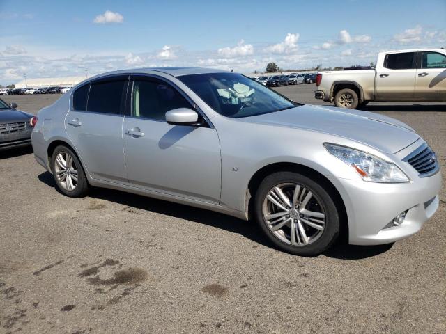 JN1CV6AP2FM500047 - 2015 INFINITI Q40 SILVER photo 4