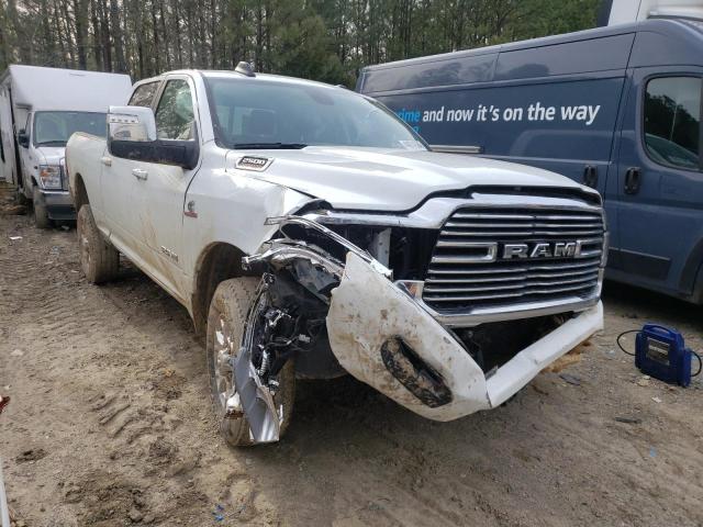 3C6UR5FLXPG612158 - 2023 RAM 2500 LARAMIE WHITE photo 4