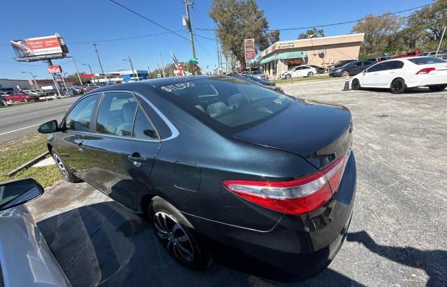 4T1BF1FKXGU585383 - 2016 TOYOTA CAMRY LE BLUE photo 3