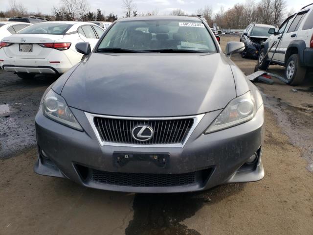 JTHCF5C26D5062676 - 2013 LEXUS IS 250 GRAY photo 5