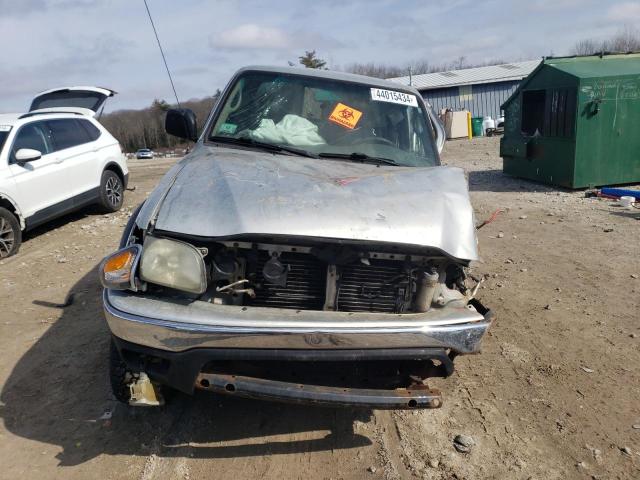 5TEWM72N02Z092357 - 2002 TOYOTA TACOMA XTRACAB SILVER photo 5