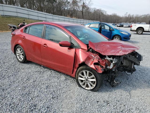 3KPFL4A75HE083674 - 2017 KIA FORTE LX RED photo 4