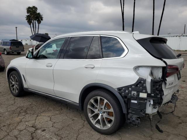 5UXCR6C52KLK99813 - 2019 BMW X5 XDRIVE40I WHITE photo 2