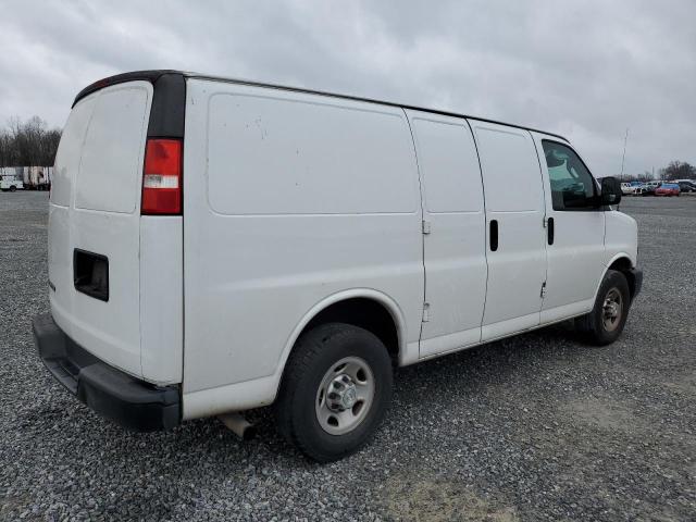 1GCWGAFG5J1345049 - 2018 CHEVROLET EXPRESS WHITE photo 3