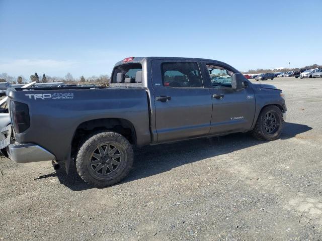 5TFDY5F15EX372665 - 2014 TOYOTA TUNDRA CREWMAX SR5 GRAY photo 3