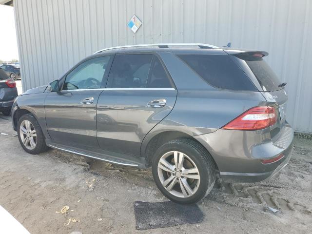 4JGDA5HB1DA105403 - 2013 MERCEDES-BENZ ML 350 4MATIC GRAY photo 2