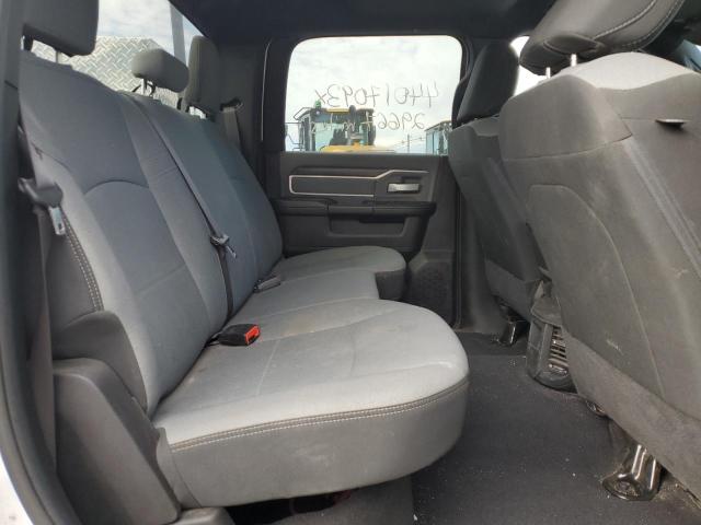 3C6UR5JL3NG178587 - 2022 RAM 2500 BIG HORN/LONE STAR WHITE photo 11