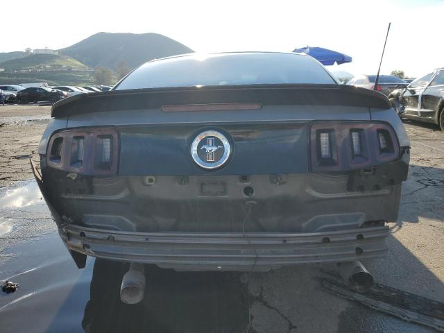 1ZVBP8AM8D5224174 - 2013 FORD MUSTANG GRAY photo 6