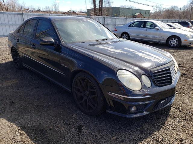 WDBUF77X27B067370 - 2007 MERCEDES-BENZ E 63 AMG BLACK photo 4