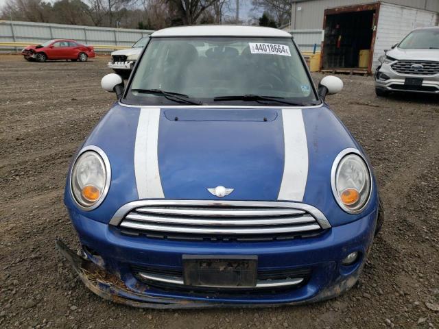 WMWSU3C56DT682454 - 2013 MINI COOPER BLUE photo 5