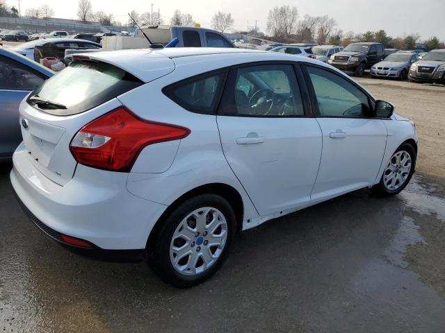 1FAHP3K23CL106174 - 2012 FORD FOCUS SE WHITE photo 3