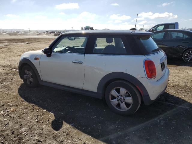 WMWXM5C53F3A97211 - 2015 MINI COOPER WHITE photo 2