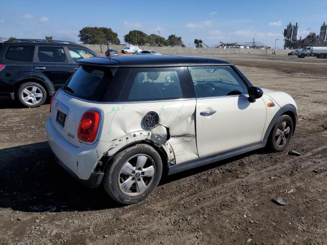 WMWXM5C53F3A97211 - 2015 MINI COOPER WHITE photo 3