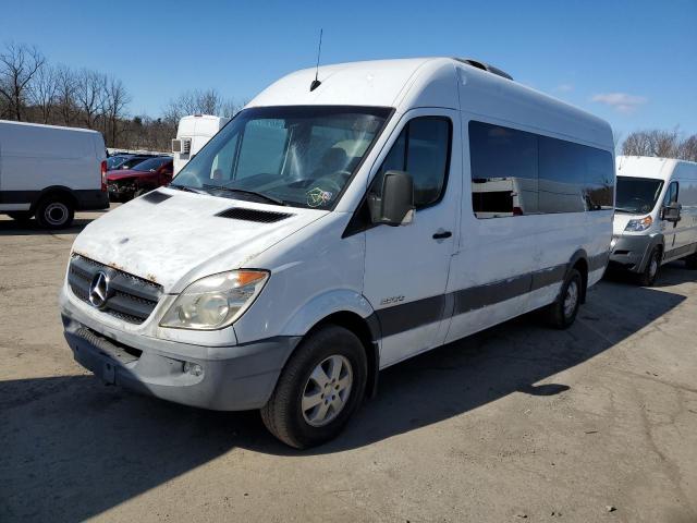 WDWPE845385275524 - 2008 DODGE SPRINTER 2500 WHITE photo 1