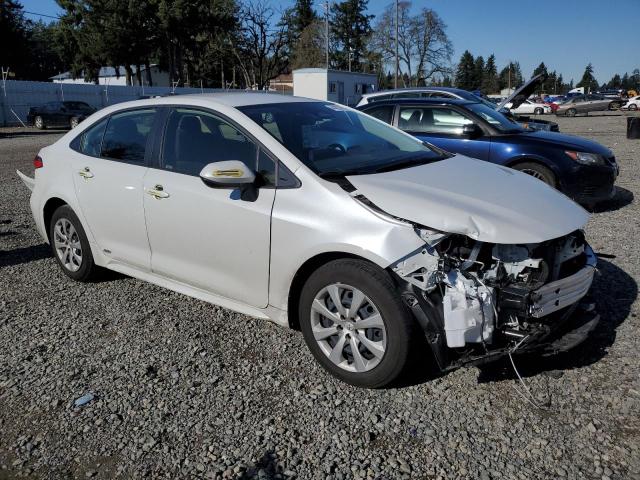 JTDBDMHE9P3003637 - 2023 TOYOTA COROLLA LE WHITE photo 4