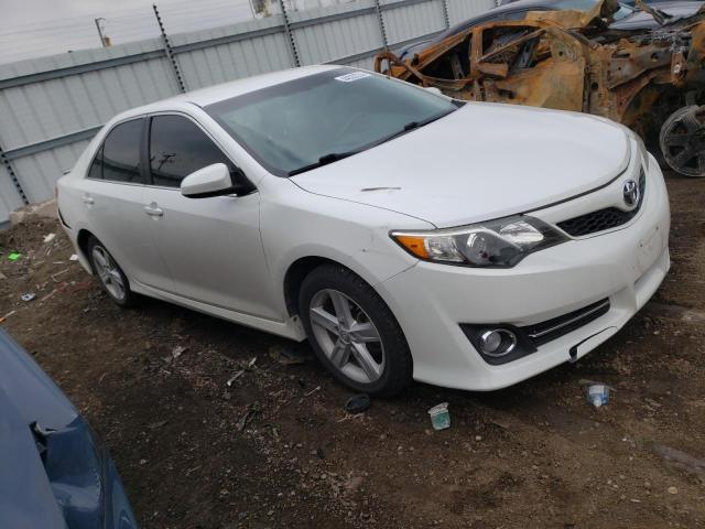 4T1BF1FK5EU451717 - 2014 TOYOTA CAMRY L WHITE photo 4