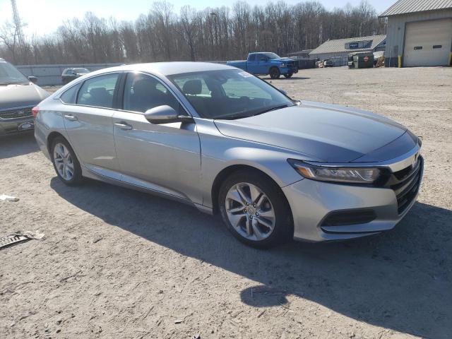 1HGCV1F17JA227848 - 2018 HONDA ACCORD LX SILVER photo 4