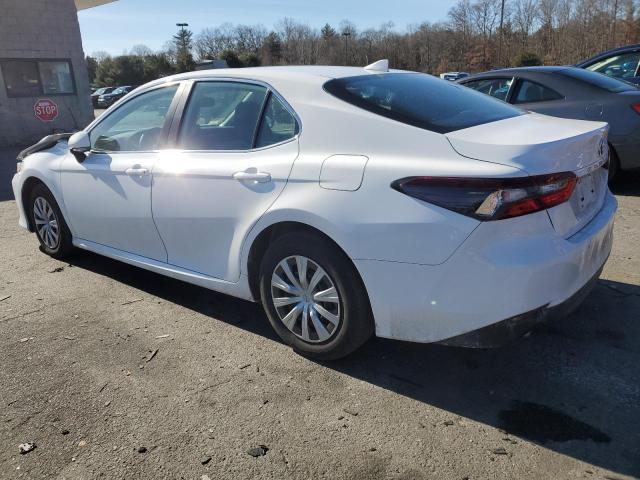 4T1H31AK9NU587066 - 2022 TOYOTA CAMRY LE WHITE photo 2