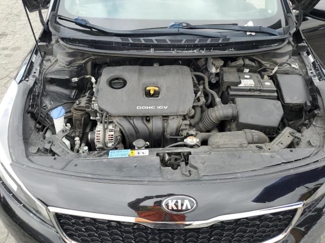 3KPFK4A73JE251658 - 2018 KIA FORTE LX BLACK photo 11