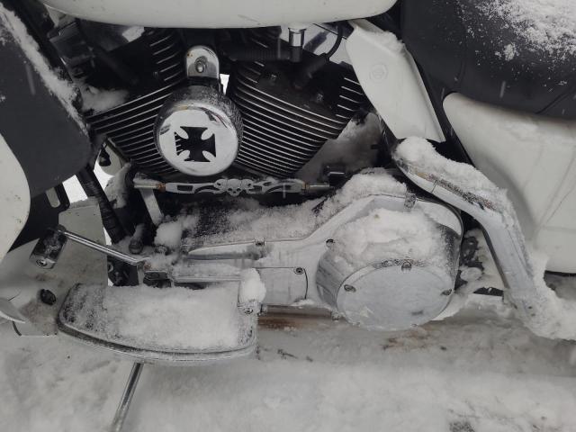 1HD1FCW176Y684588 - 2006 HARLEY-DAVIDSON FLHTCUI 白色 照片 7