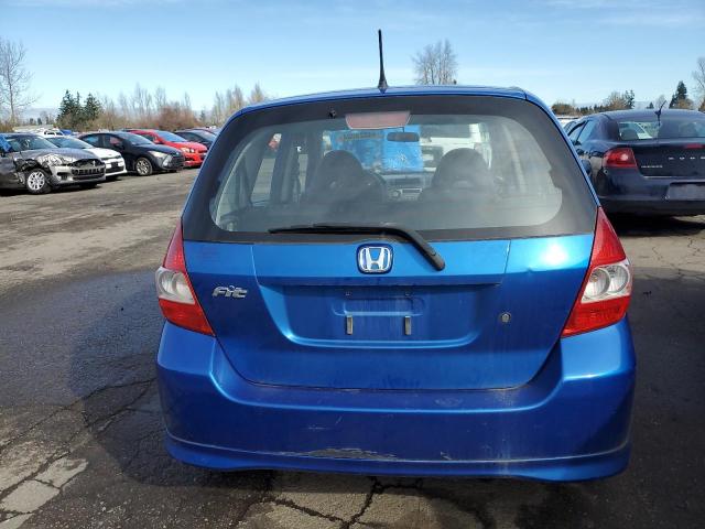 JHMGD37488S067618 - 2008 HONDA FIT BLUE photo 6