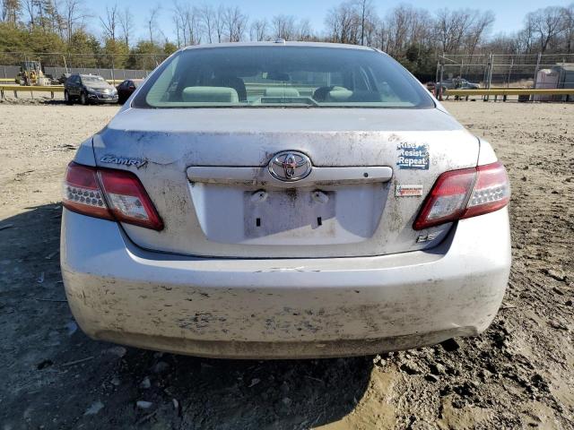 4T1BF3EK4BU126646 - 2011 TOYOTA CAMRY BASE SILVER photo 6