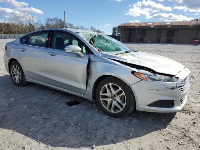 1FA6P0H76G5101635 - 2016 FORD FUSION SE SILVER photo 4