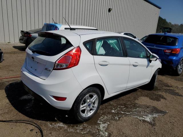 3FADP4EJ9HM132081 - 2017 FORD FIESTA SE WHITE photo 3