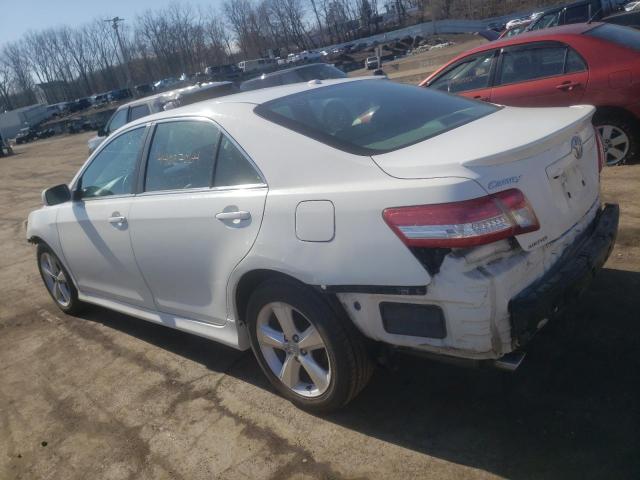 4T1BK3EK5BU610725 - 2011 TOYOTA CAMRY SE WHITE photo 2