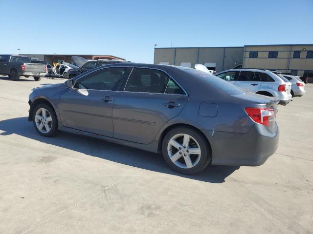 4T1BF1FK2EU741249 - 2014 TOYOTA CAMRY L GRAY photo 2