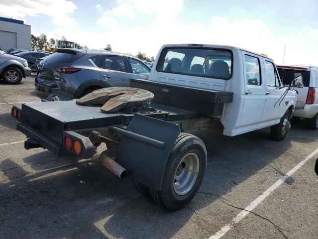 1FDJW35F3TEA12776 - 1996 FORD F350 WHITE photo 3