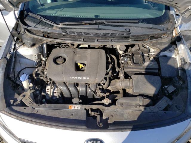 3KPFK4A70HE072309 - 2017 KIA FORTE LX SILVER photo 11