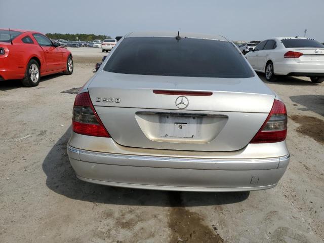 WDBUF70J46A830905 - 2006 MERCEDES-BENZ E 500 SILVER photo 6