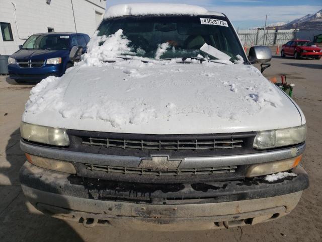 1GCGK29U4YE241164 - 2000 CHEVROLET SILVERADO K2500 WHITE photo 5