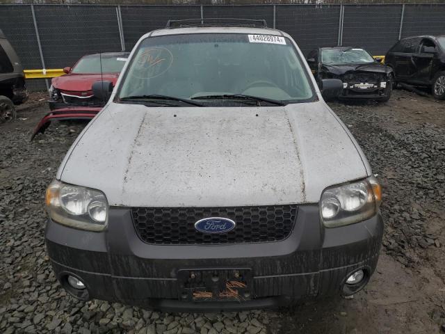 1FMCU931X7KB28704 - 2007 FORD ESCAPE XLT SILVER photo 5