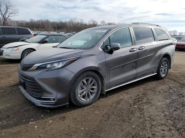 5TDJRKEC3PS145811 - 2023 TOYOTA SIENNA XLE GRAY photo 1