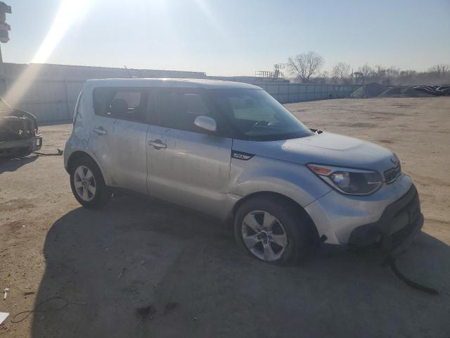 KNDJN2A29H7466112 - 2017 KIA SOUL SILVER photo 4