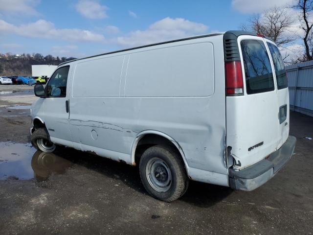 1GCGG25R821206175 - 2002 CHEVROLET EXPRESS G2 WHITE photo 2