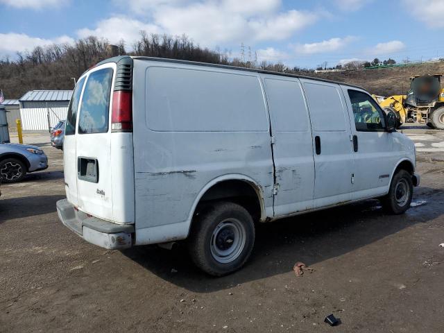 1GCGG25R821206175 - 2002 CHEVROLET EXPRESS G2 WHITE photo 3