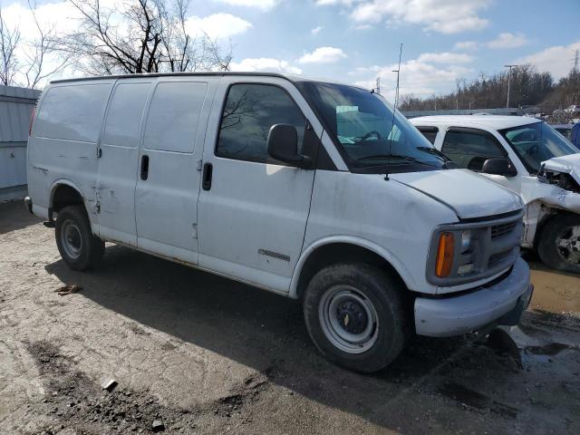 1GCGG25R821206175 - 2002 CHEVROLET EXPRESS G2 WHITE photo 4