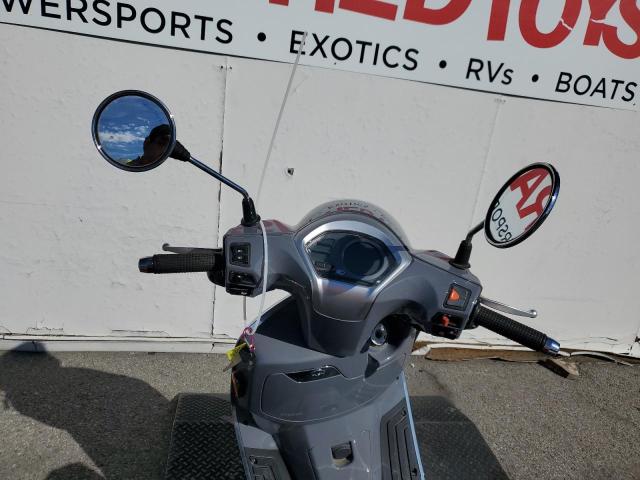 LC2DBJ14XKC100365 - 2019 KYMCO USA INC LIKE 150 GRAY photo 8