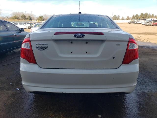 3FAHP0HA3BR188744 - 2011 FORD FUSION SE WHITE photo 6