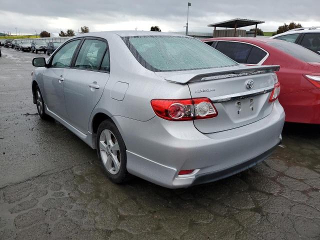 5YFBU4EE4DP184315 - 2013 TOYOTA COROLLA BASE SILVER photo 2