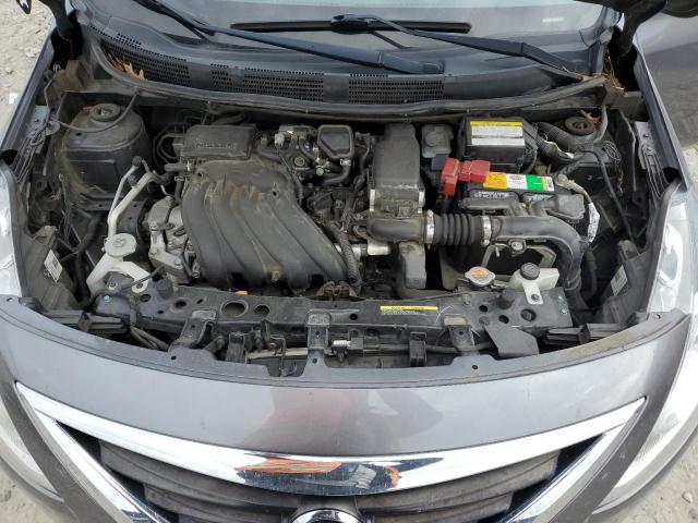 3N1CN7AP0JL865271 - 2018 NISSAN VERSA S GRAY photo 11