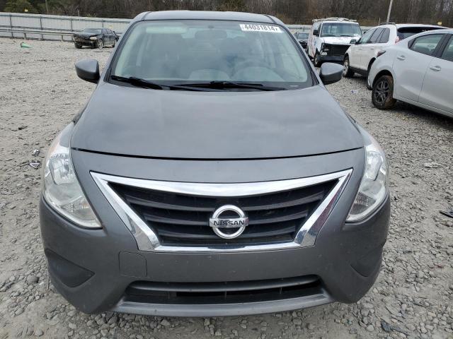 3N1CN7AP0JL865271 - 2018 NISSAN VERSA S GRAY photo 5